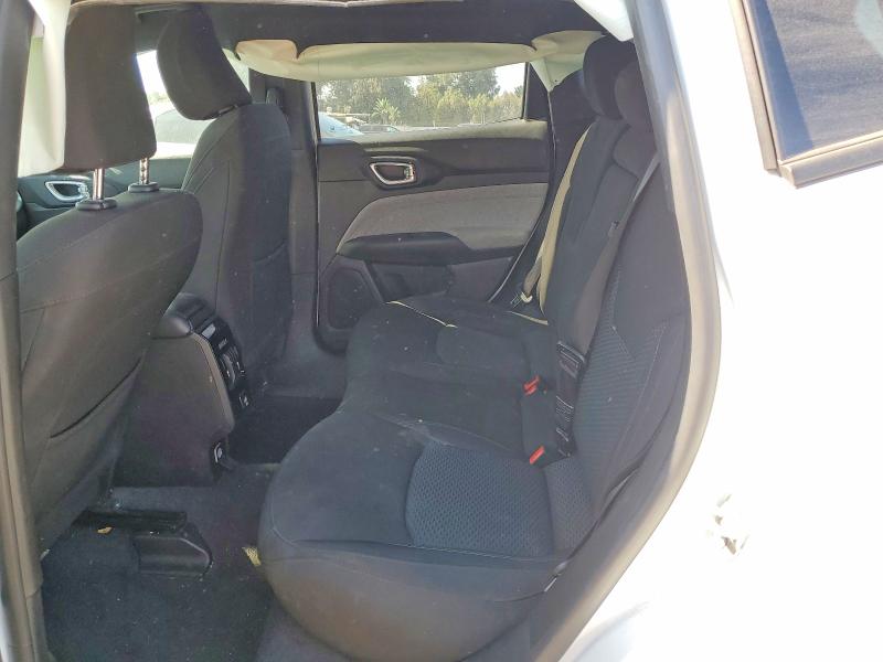 Photo 11 from auction – 2023 JEEP COMPASS with VIN 3C4NJDAN8PT574833