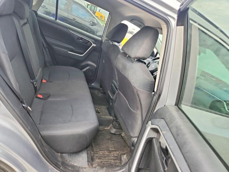 Photo 11 from auction – 2021 TOYOTA RAV4 with VIN 2T3F1RFV1MC160065