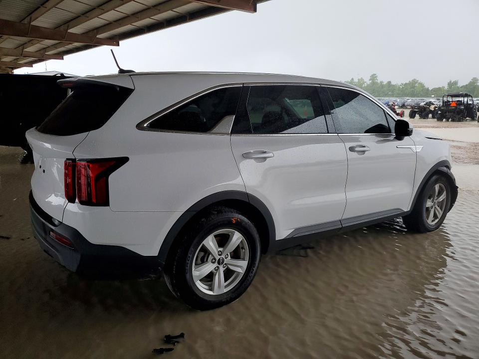 Photo 3 from auction – 2023 KIA SORENTO with VIN 5XYRG4LC8PG246198