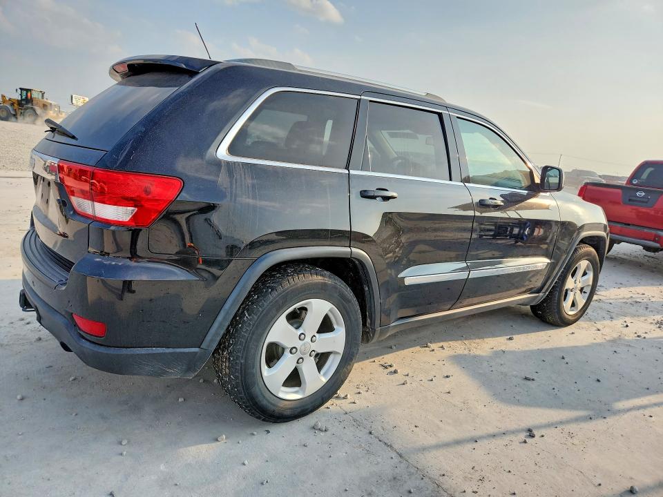 Photo 3 from auction – 2012 JEEP GRAND CHEROKEE with VIN 1C4RJFAG9CC299008