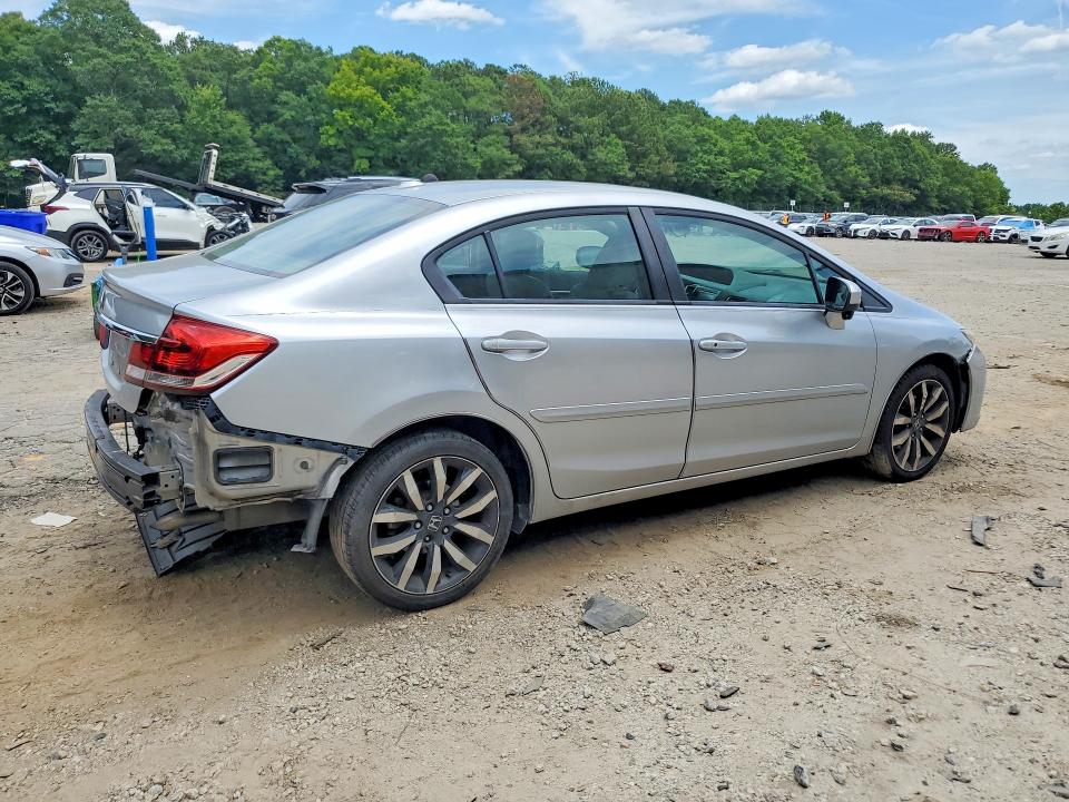 Photo 3 from auction – 2015 HONDA CIVIC with VIN 19XFB2F98FE058301