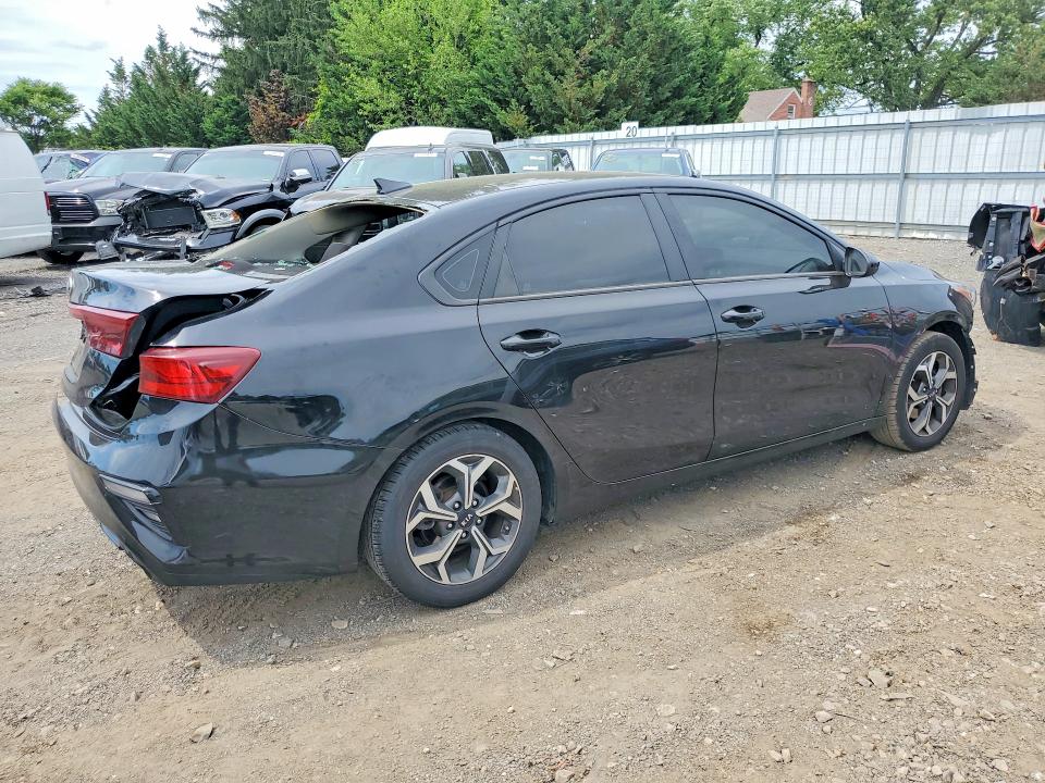 Photo 3 from auction – 2020 KIA FORTE with VIN 3KPF24AD3LE212688