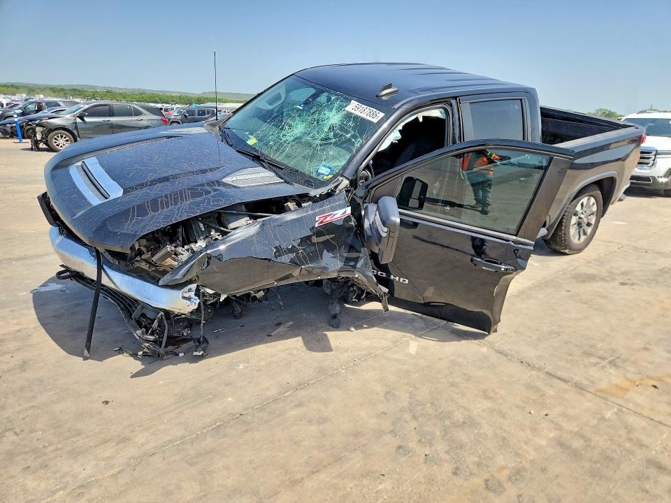 CHEVROLET SILVERADO 2022 with VIN 2GC4YNEY8N1245792 - Photo from auction