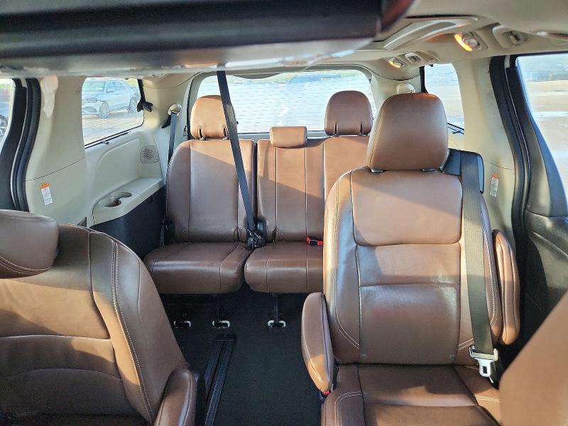 Photo 10 from auction – 2015 TOYOTA SIENNA with VIN 5TDYK3DC1FS596180