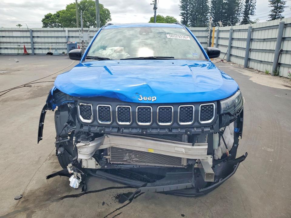 Фото 5 с аукциона – 2023 JEEP COMPASS с VIN 3C4NJDBNXPT560494