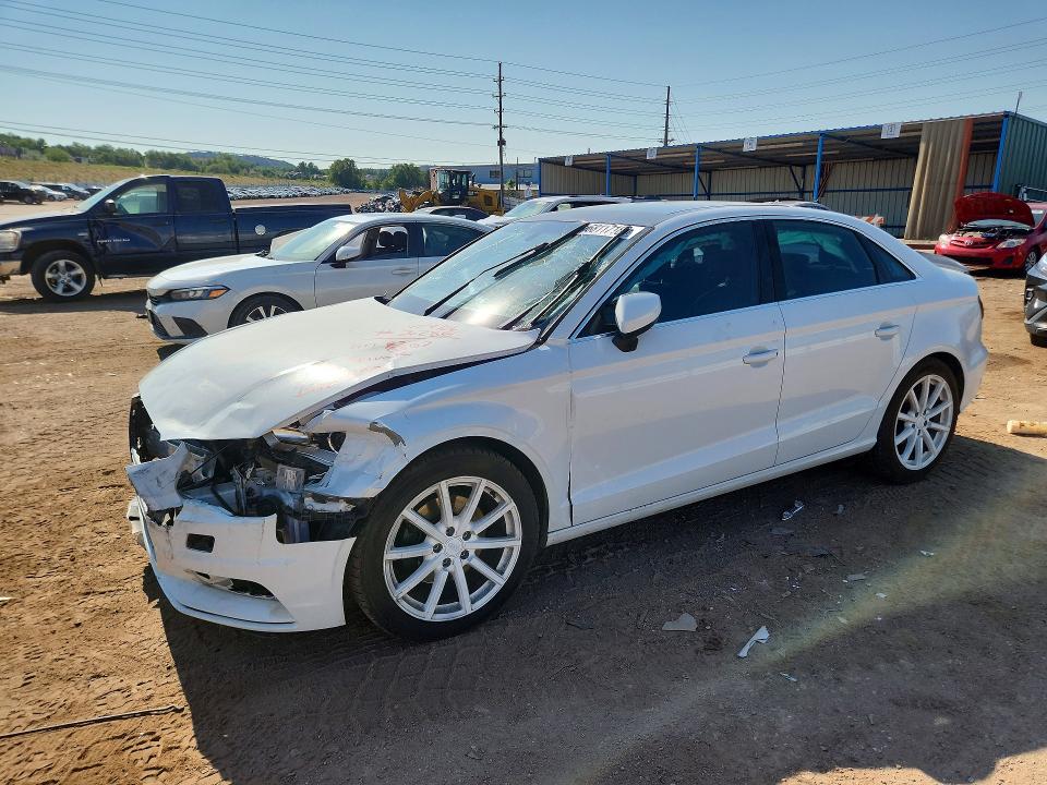 AUDI A3 2015 مع رقم تعريف المركبة WAUEFGFF7F1018357 - صورة من المزاد
