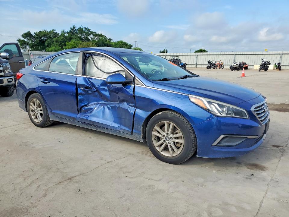 Photo 4 from auction – 2016 HYUNDAI SONATA with VIN 5NPE24AF6GH384776