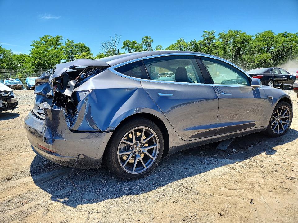 Photo 3 from auction – 2019 TESLA MODEL 3 with VIN 5YJ3E1EB2KF386150