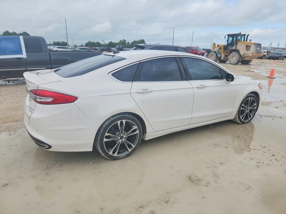 Photo 3 from auction – 2017 FORD FUSION with VIN 3FA6P0K97HR252198