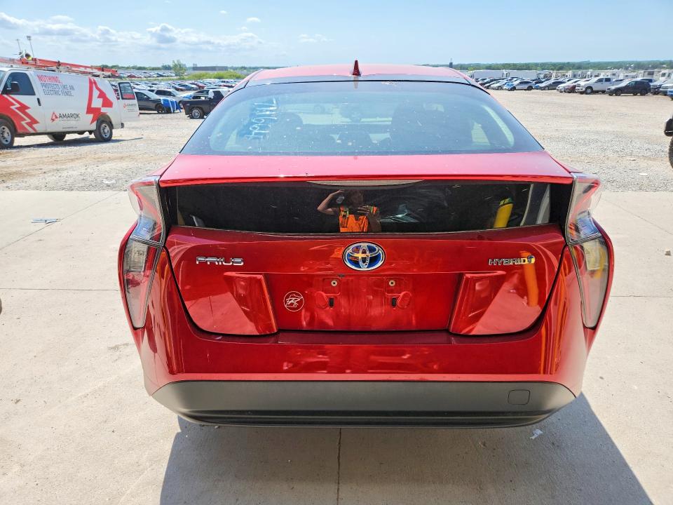 Photo 6 from auction – 2017 TOYOTA PRIUS with VIN JTDKBRFU5H3054230