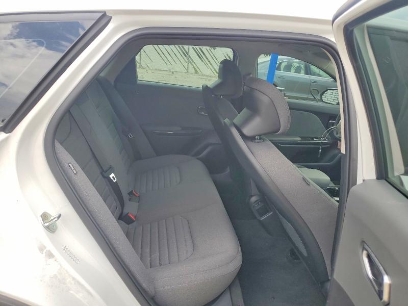 Photo 10 from auction – 2025 KIA K4 with VIN 3KPFU4DE3SE223039