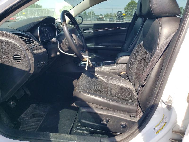 Photo 7 from auction – 2019 CHRYSLER 300 with VIN 2C3CCAKG0KH649109
