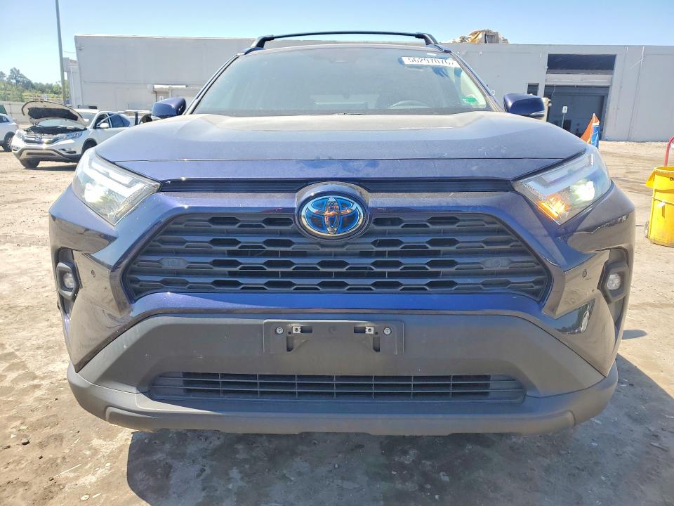 Photo 5 from auction – 2022 TOYOTA RAV4 with VIN 4T3B6RFV4NU070652