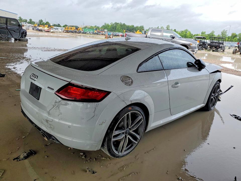 Photo 3 from auction – 2017 AUDI TT with VIN TRUC5AFV5H1002555