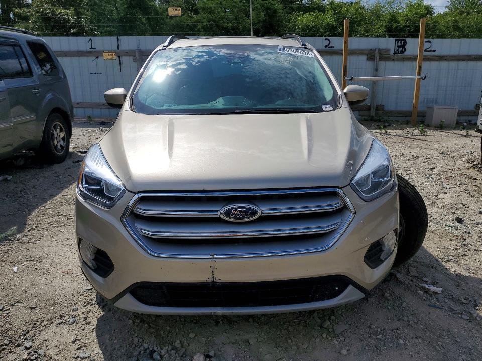 Photo 5 from auction – 2018 FORD ESCAPE with VIN 1FMCU9HD8JUC66806