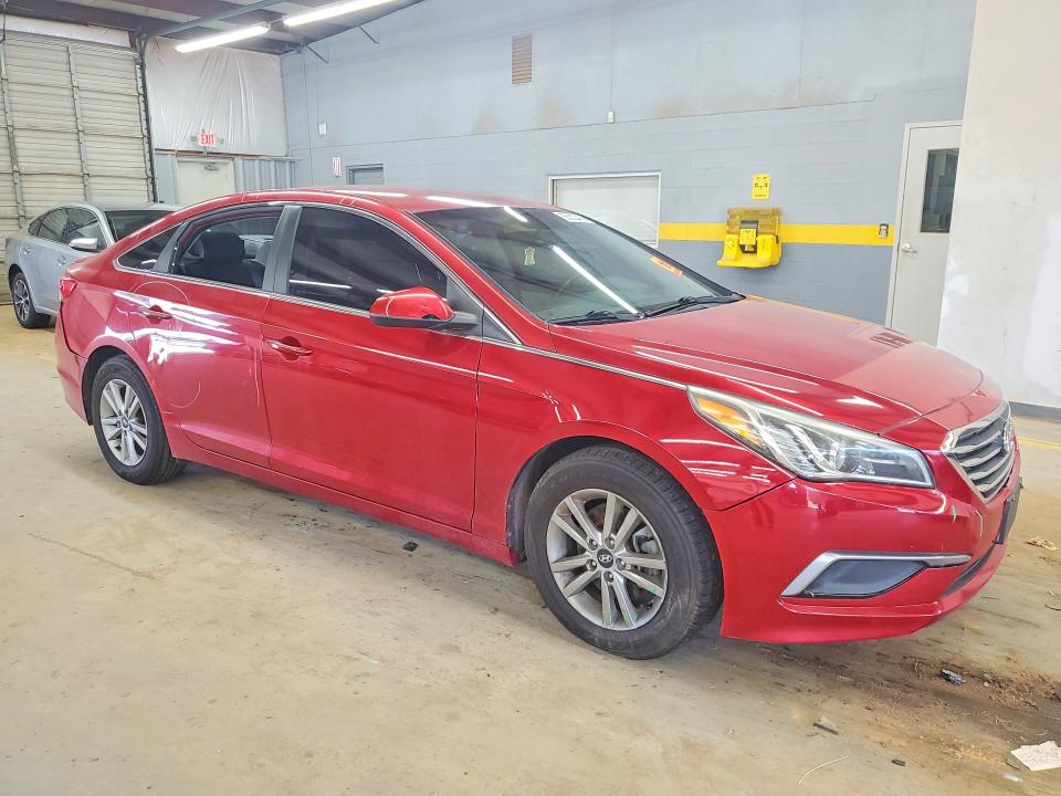 Photo 4 from auction – 2017 HYUNDAI SONATA with VIN 5NPE24AF3HH447320