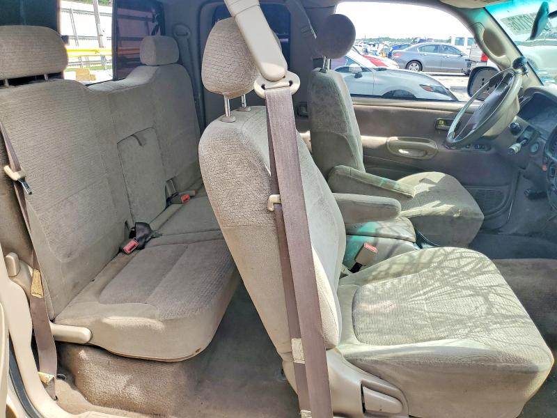 Photo 10 from auction – 2000 TOYOTA TUNDRA with VIN 5TBRT3811YS055183