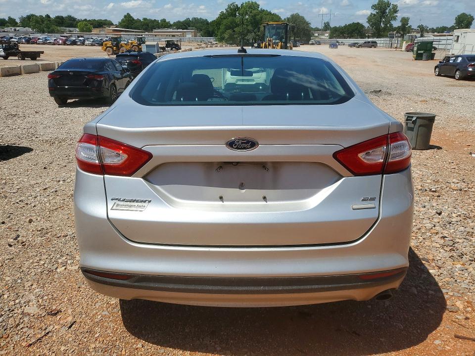 Photo 6 from auction – 2016 FORD FUSION with VIN 3FA6P0HD4GR327465