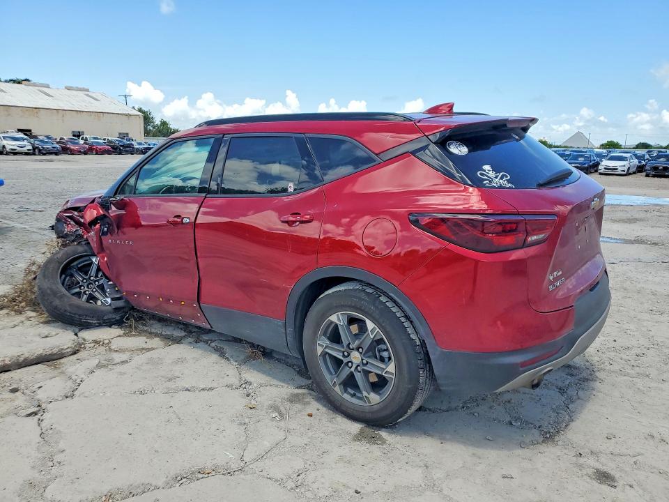Photo 2 from auction – 2023 CHEVROLET BLAZER with VIN 3GNKBDR40PS126899