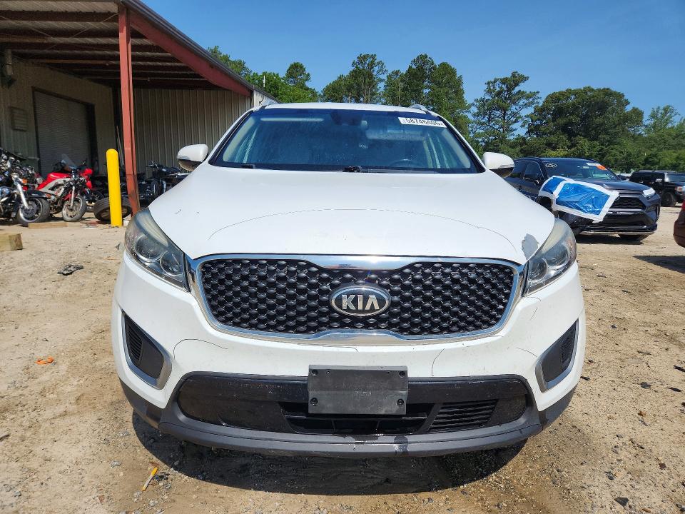 Photo 5 from auction – 2017 KIA SORENTO with VIN 5XYPG4A37HG255910