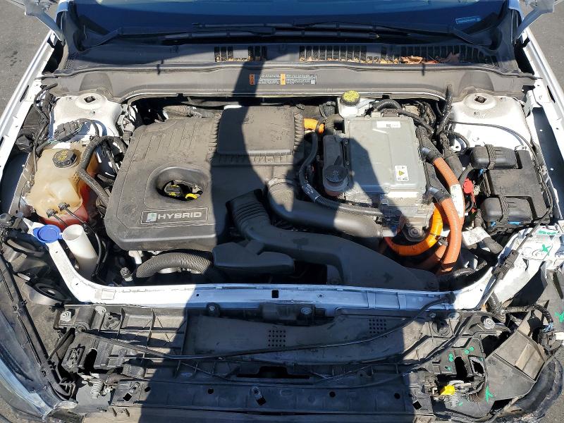 Photo 11 from auction – 2019 FORD FUSION with VIN 3FA6P0LU7KR188996