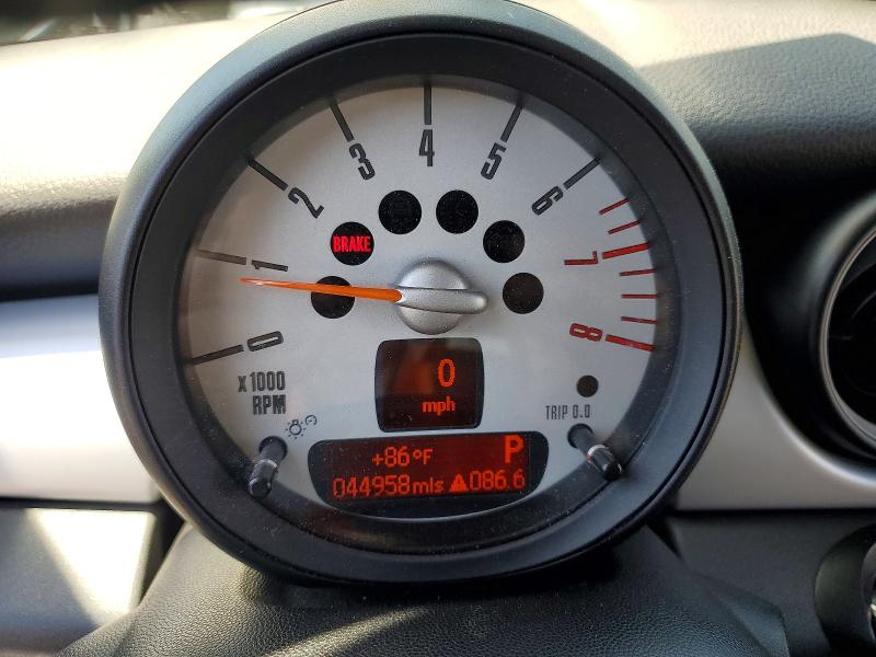 Photo 9 from auction – 2011 MINI COOPER with VIN WMWSU3C50BT095129