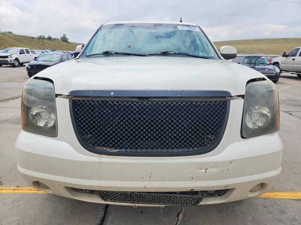 Photo 5 from auction – 2011 GMC YUKON XL with VIN 1GKS2MEF5BR145500