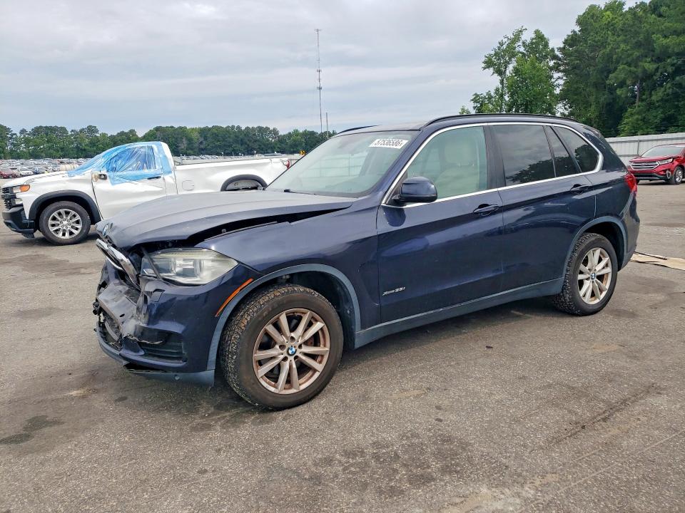 BMW X5 2015 z numerem VIN 5UXKR0C58F0P04704 - Zdjęcie z aukcji