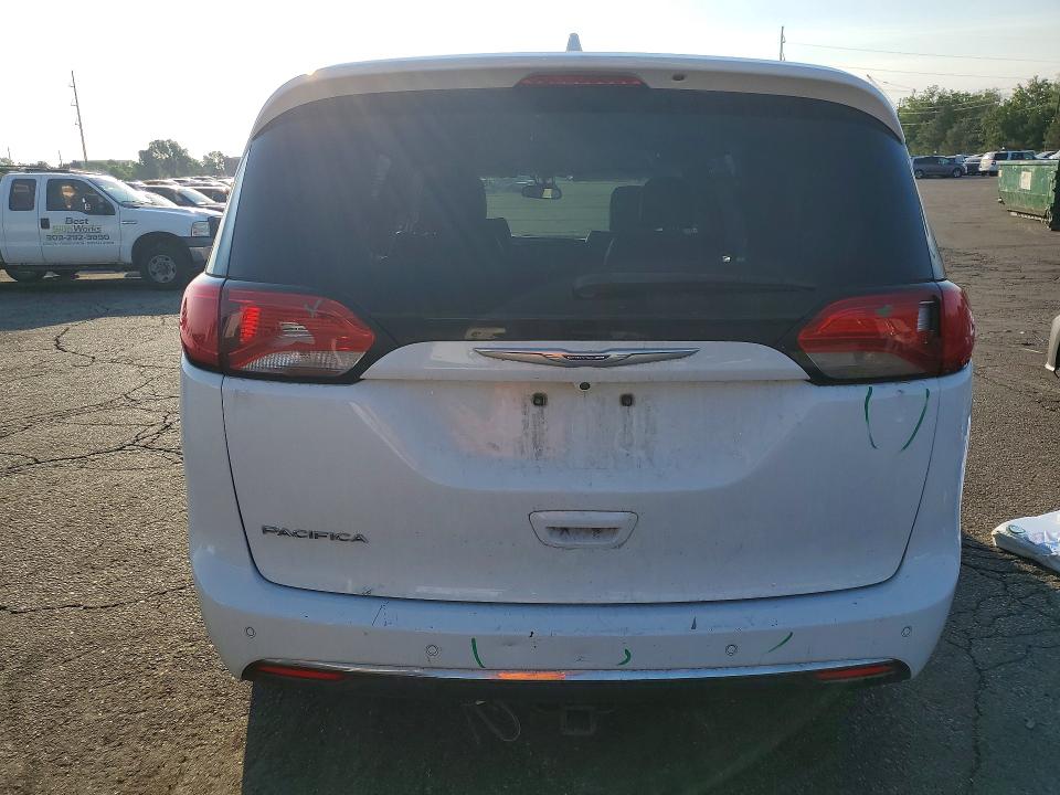Photo 6 from auction – 2019 CHRYSLER PACIFICA with VIN 2C4RC1BG8KR560548