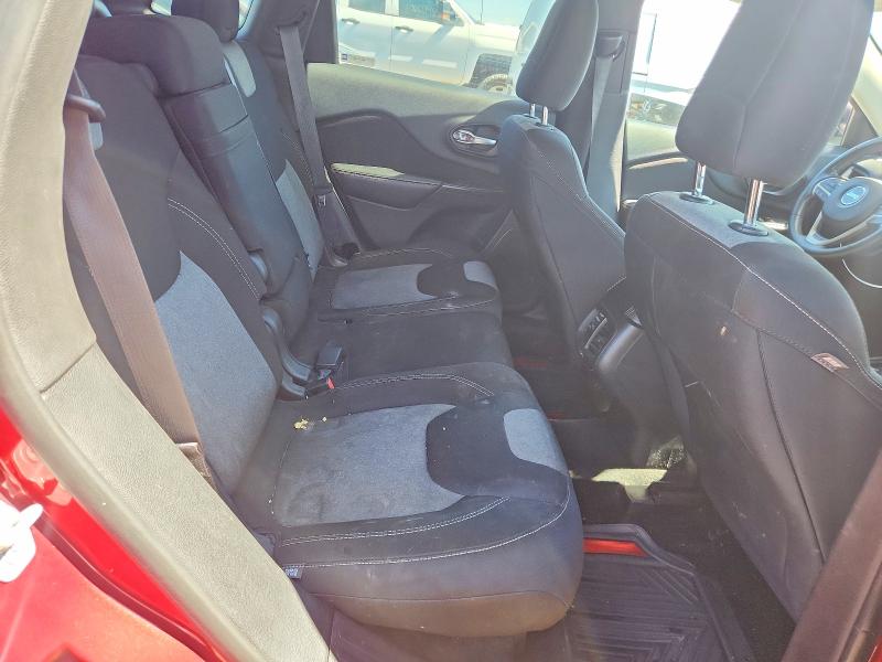 Photo 10 from auction – 2015 JEEP CHEROKEE with VIN 1C4PJLAB1FW669669