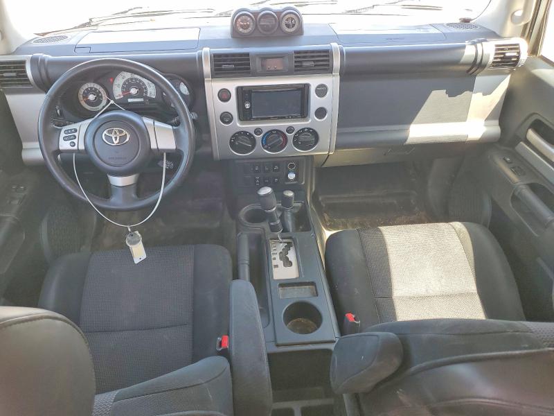 Photo 8 from auction – 2007 TOYOTA FJ CRUISER with VIN JTEBU11F270042455