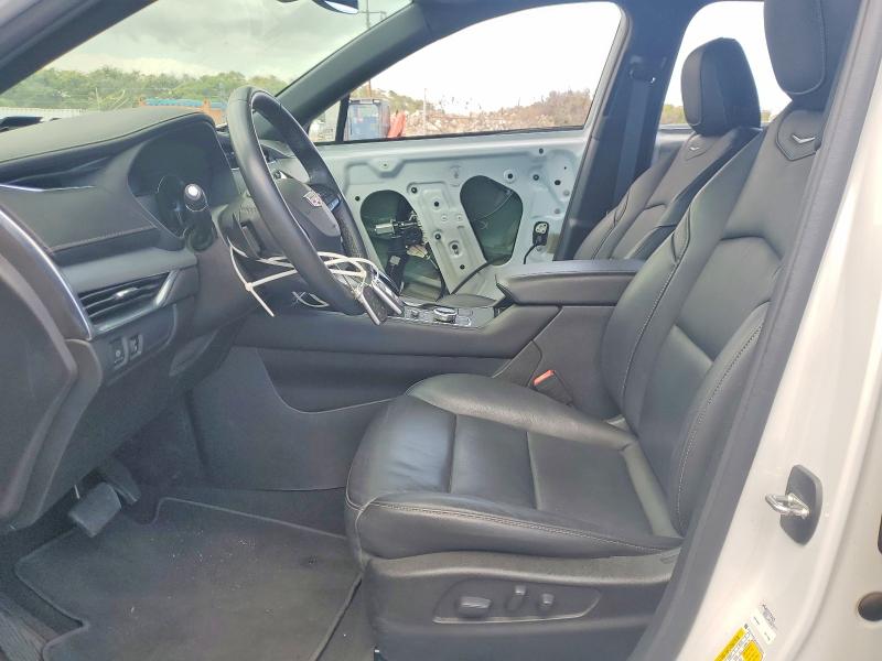 Photo 7 from auction – 2021 CADILLAC XT4 with VIN 1GYFZCR46MF080005
