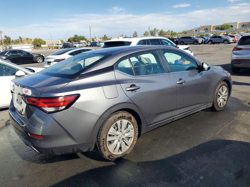 Photo 3 from auction – 2022 NISSAN SENTRA with VIN 3N1AB8BV1NY307358