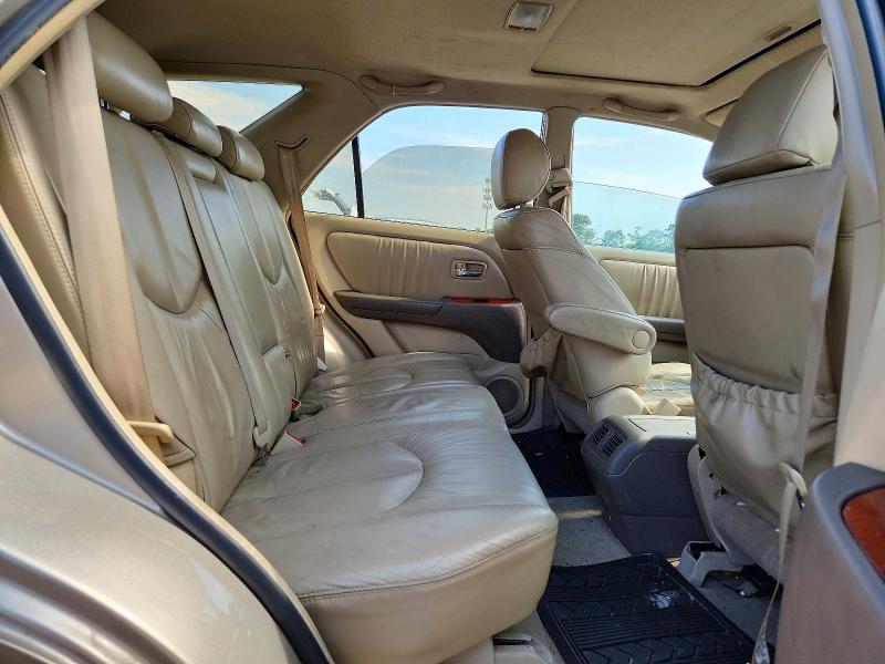 Photo 11 from auction – 2003 LEXUS RX with VIN JTJHF10U230308010