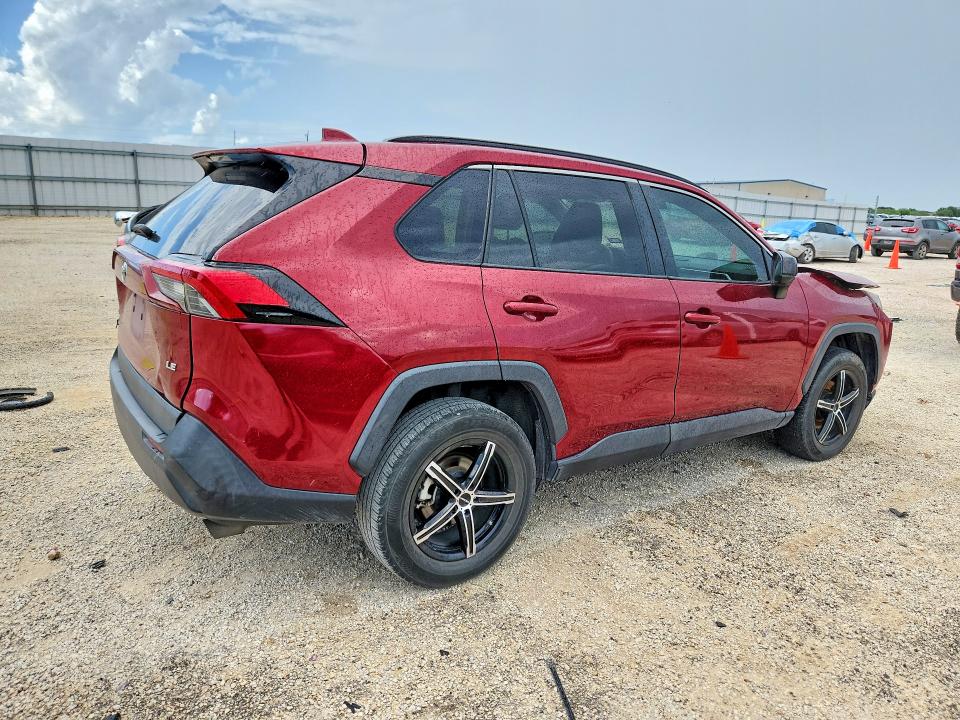 Photo 3 from auction – 2019 TOYOTA RAV4 with VIN 2T3H1RFV8KW015254