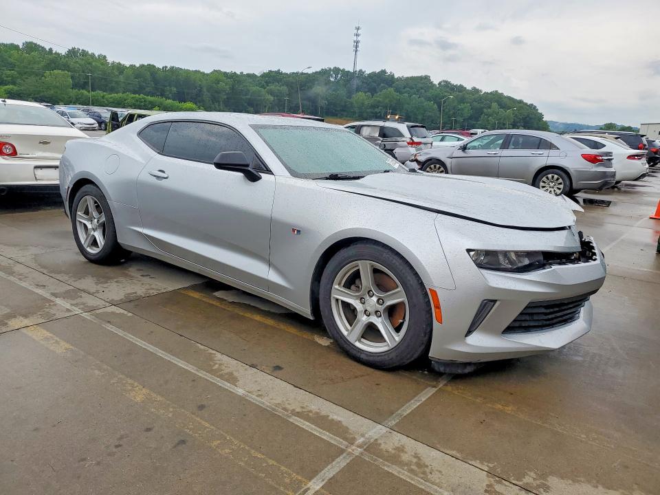 Photo 4 from auction – 2017 CHEVROLET CAMARO with VIN 1G1FB1RX7H0122935