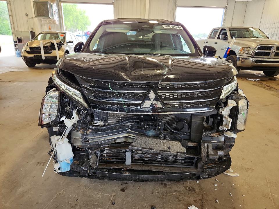 Photo 5 from auction – 2022 MITSUBISHI OUTLANDER with VIN JA4J3TA80NZ076137