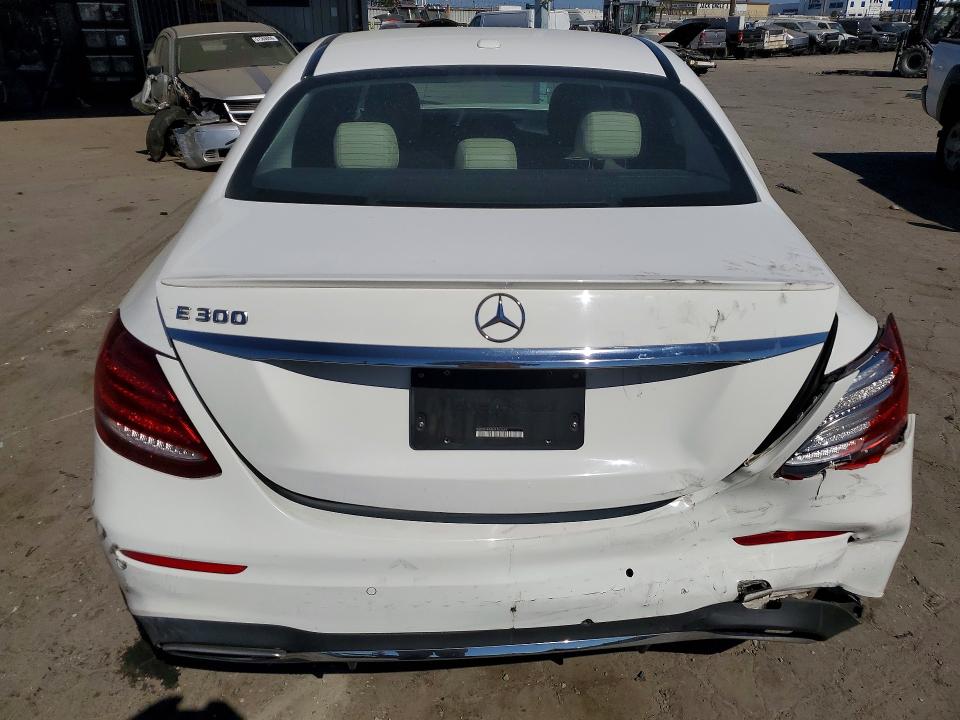 Foto 6 de la subasta – 2017 MERCEDES-BENZ E con VIN WDDZF4JB5HA285657