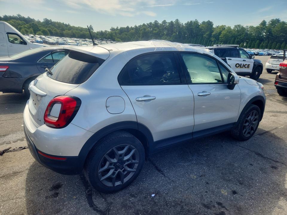 Photo 3 from auction – 2019 FIAT 500X with VIN ZFBNFYB14KP786598