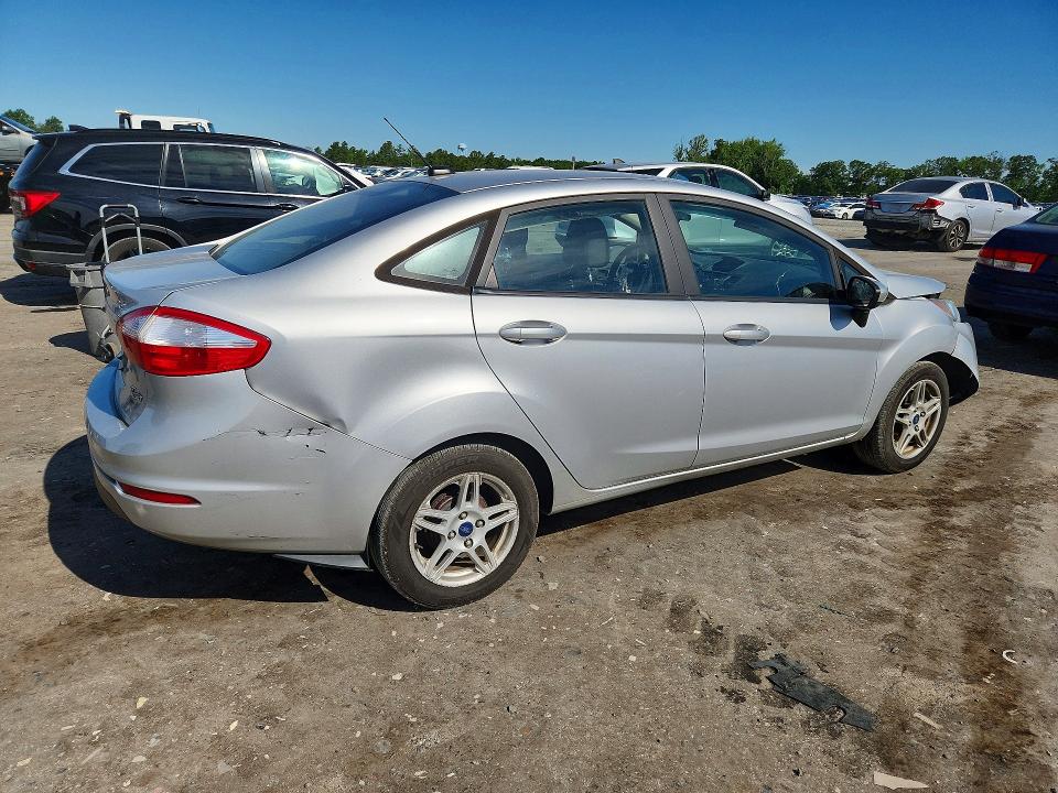 Photo 3 from auction – 2017 FORD FIESTA with VIN 3FADP4BJ2HM170854