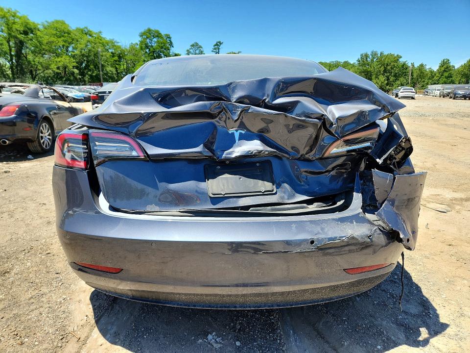 Photo 6 from auction – 2019 TESLA MODEL 3 with VIN 5YJ3E1EB2KF386150