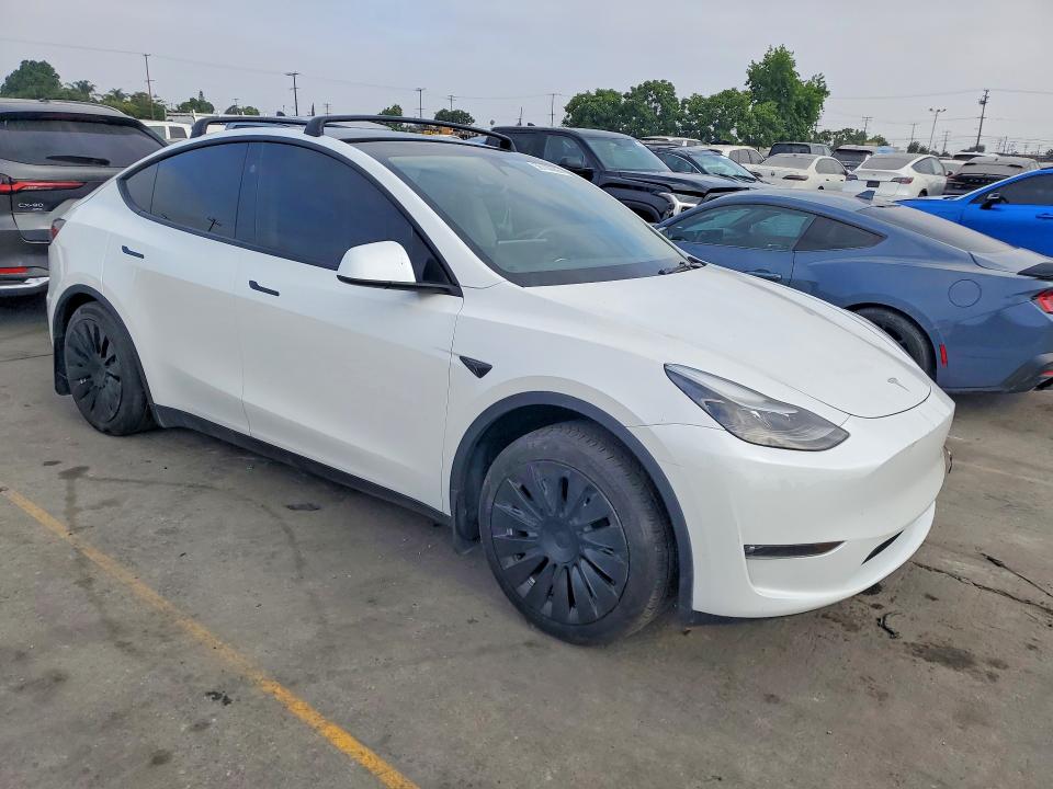 Photo 4 from auction – 2023 TESLA MODEL Y with VIN 7SAYGAEE1PF881184
