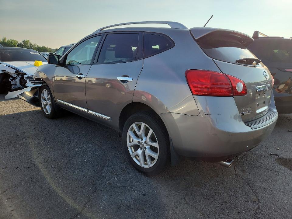 Photo 2 from auction – 2012 NISSAN ROGUE with VIN JN8AS5MV1CW363530