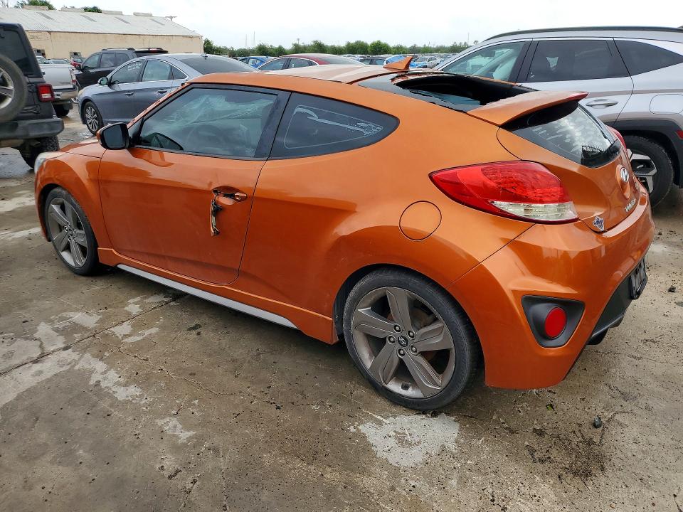 Снимка 2 от търг – 2013 HYUNDAI VELOSTER с VIN KMHTC6AE2DU100516