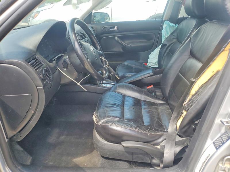 Снимка 7 от търг – 2002 VOLKSWAGEN JETTA с VIN 3VWSB69M62M108051