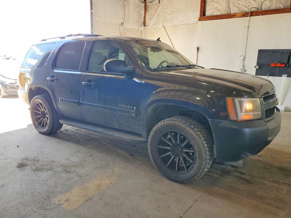 Photo 4 from auction – 2008 CHEVROLET TAHOE with VIN 1GNFC13098R167166