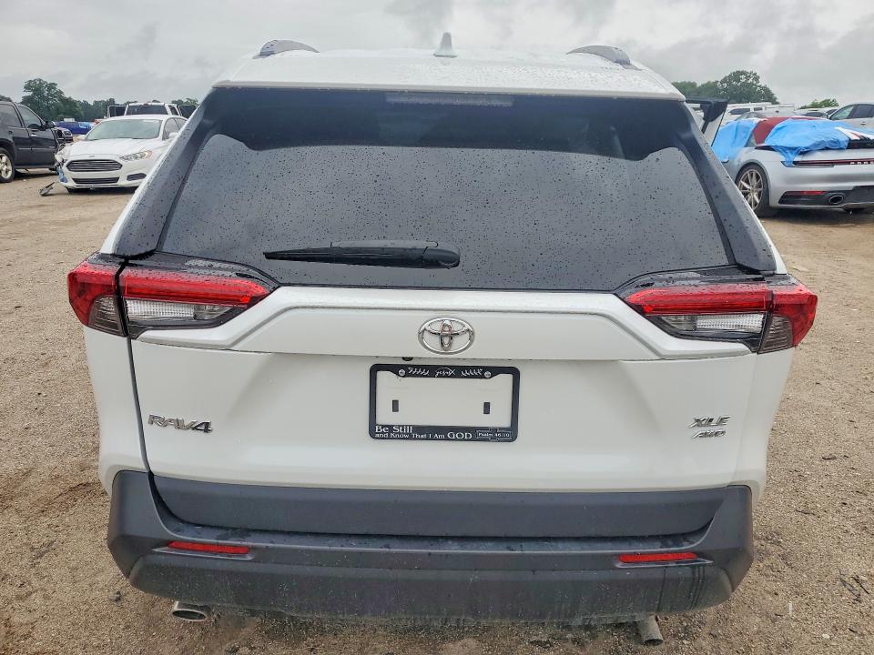 Zdjęcie 6 z aukcji – 2024 TOYOTA RAV4 z VIN 2T3A1RFV2RW431148