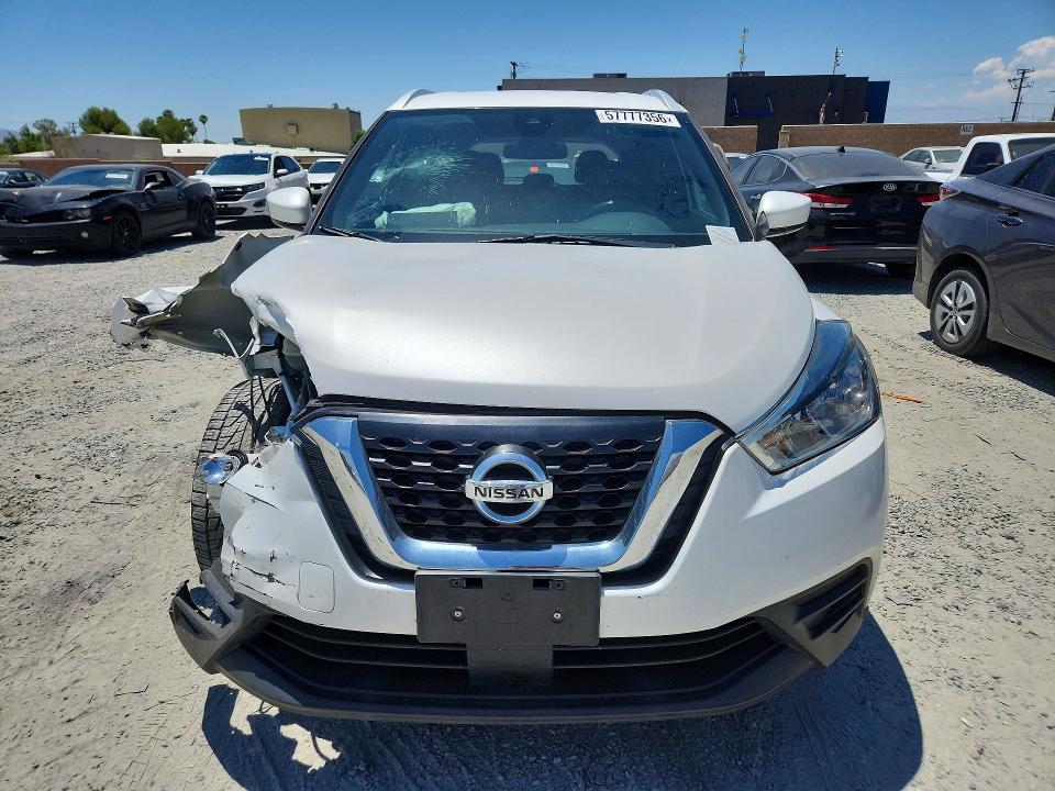 Photo 5 from auction – 2020 NISSAN KICKS with VIN 3N1CP5CV4LL483581
