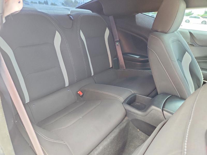 Photo 10 from auction – 2017 CHEVROLET CAMARO with VIN 1G1FB1RS4H0136926