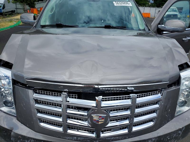 Photo 11 from auction – 2011 CADILLAC ESCALADE with VIN 1GYS4CEFXBR371123